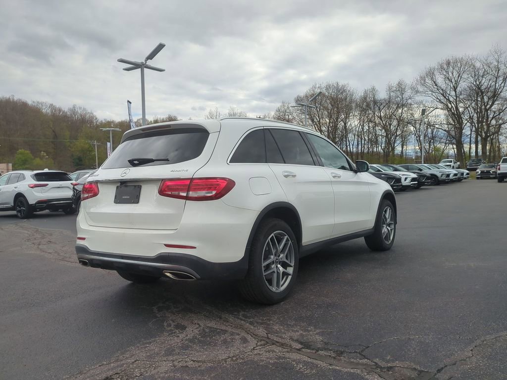 Used 2019 Mercedes-Benz GLC 300 4MATIC image 5