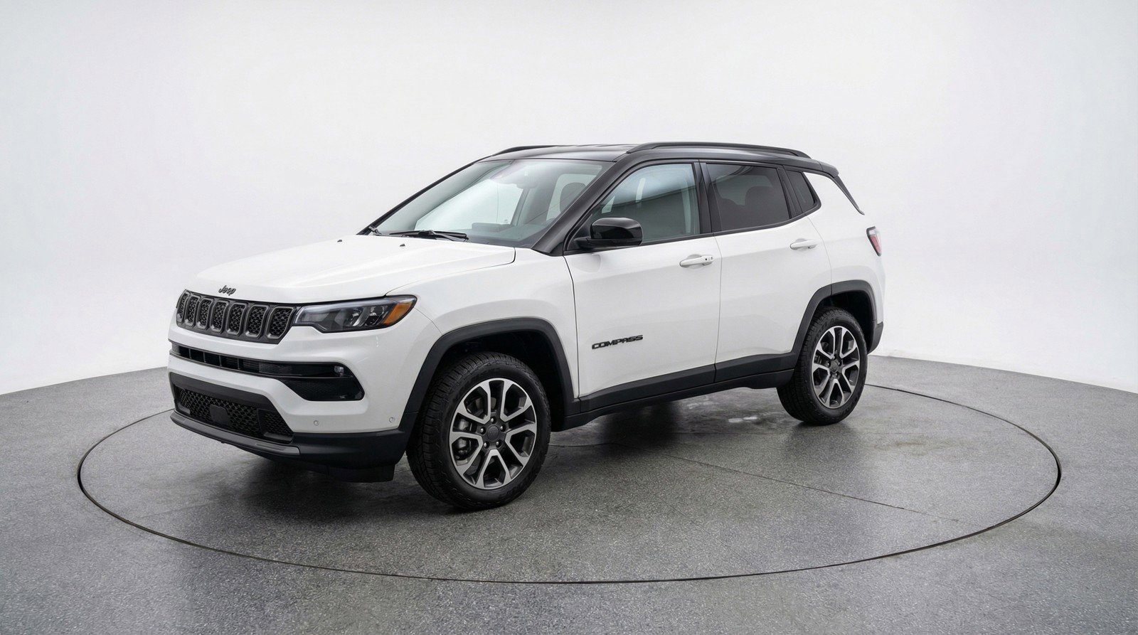 Used 2025 Jeep Compass Trailhawk image 3