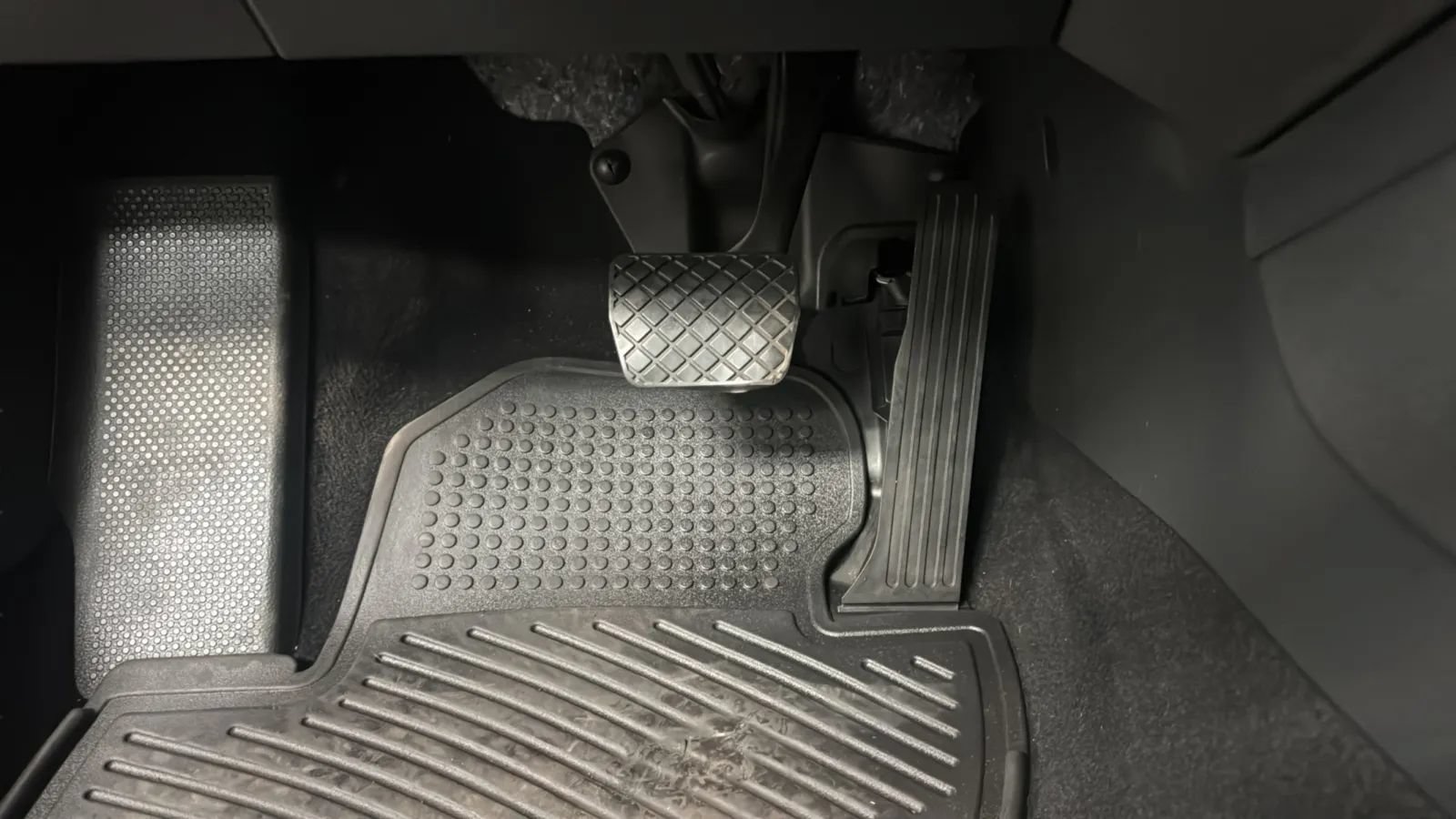 Used 2015 Volkswagen Jetta SEL FWD image 27