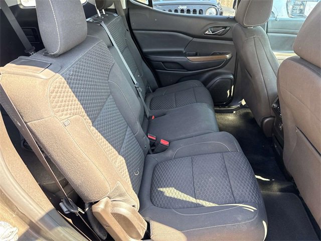 Used 2019 GMC Acadia SLE image 12