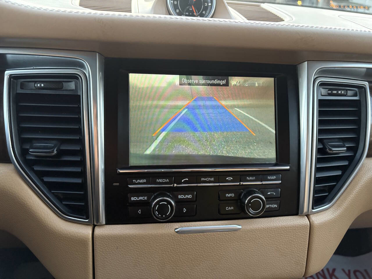 Used 2015 Porsche Macan S image 36