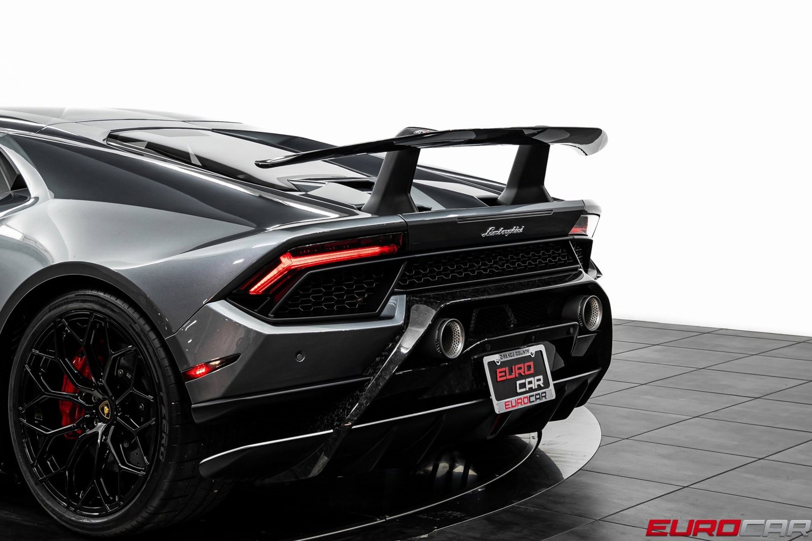 Used 2018 Lamborghini Huracan Performante image 18