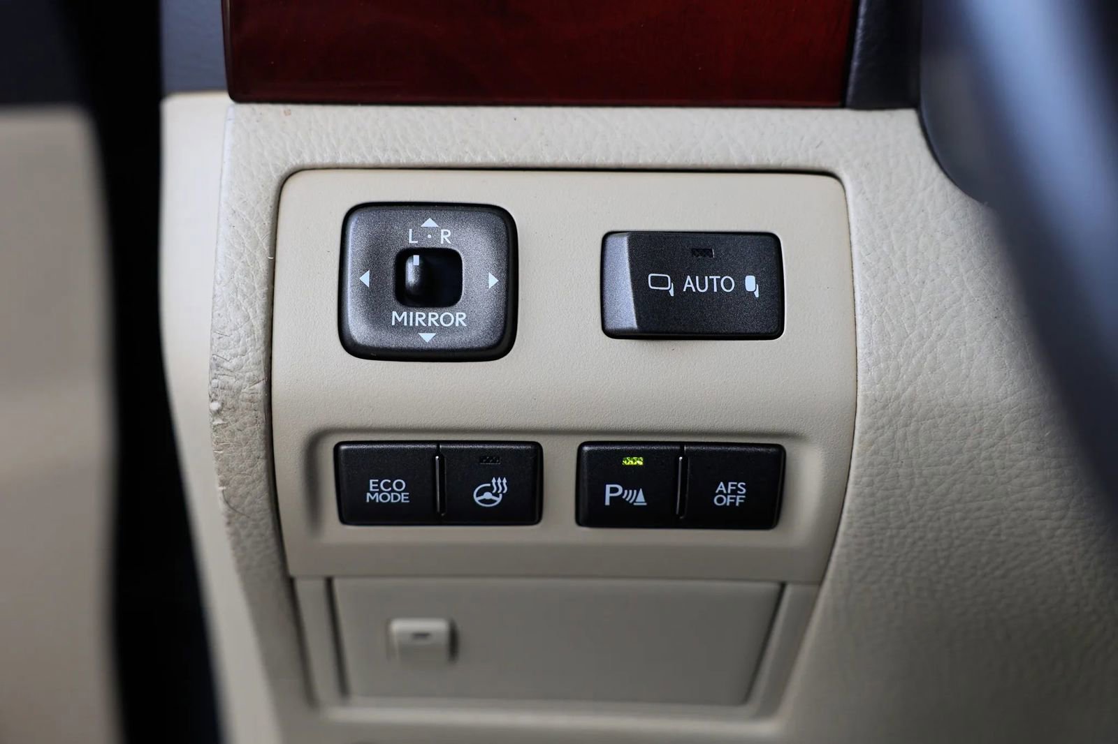 Used 2012 Lexus LS 460 L image 48
