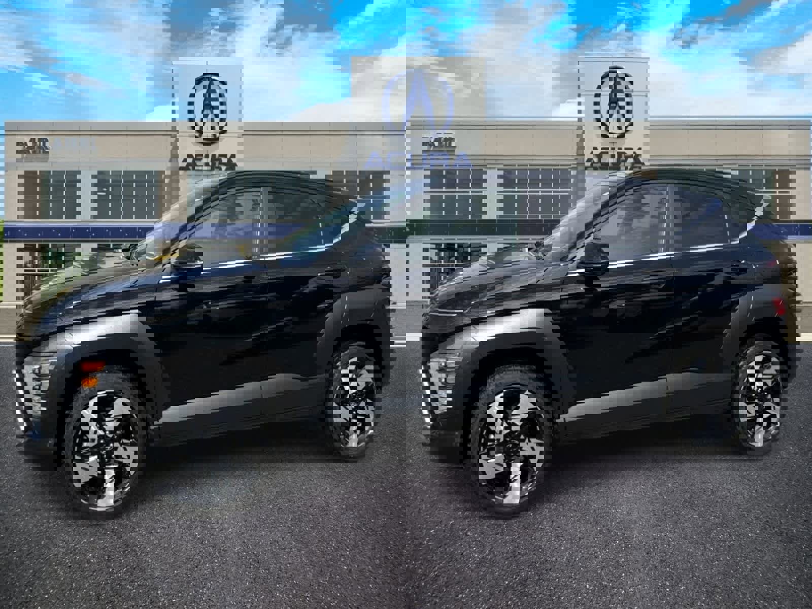 Used 2024 Hyundai Kona Limited AWD/4WD image 2