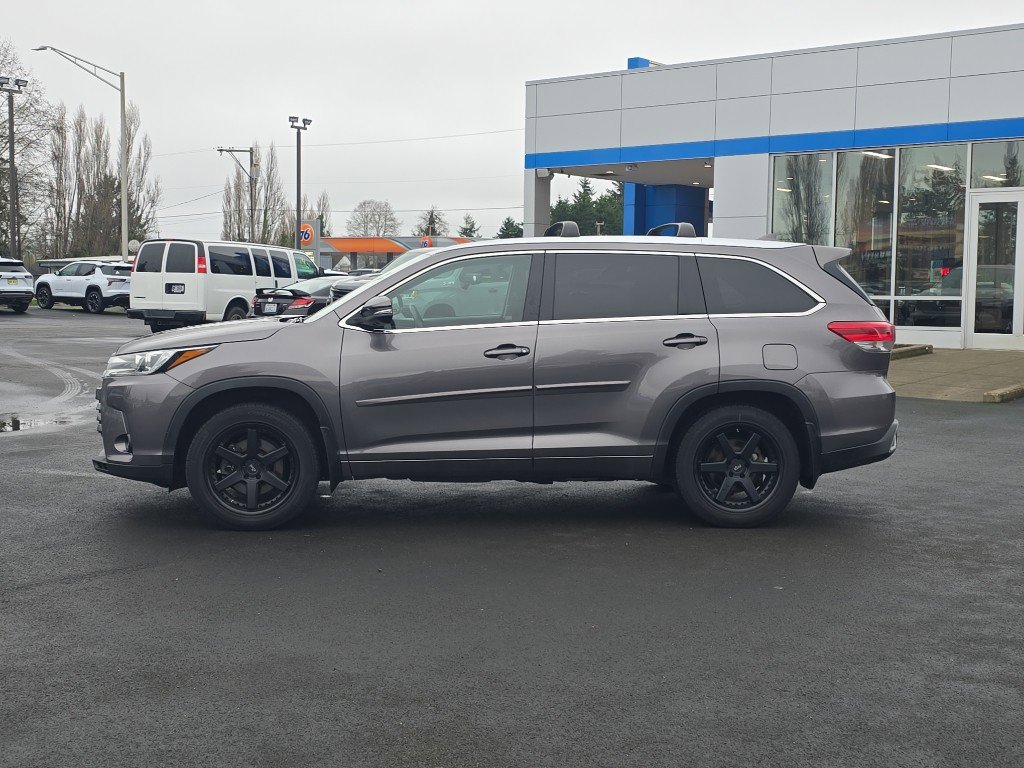 Used 2018 Toyota Highlander Limited Platinum image 6