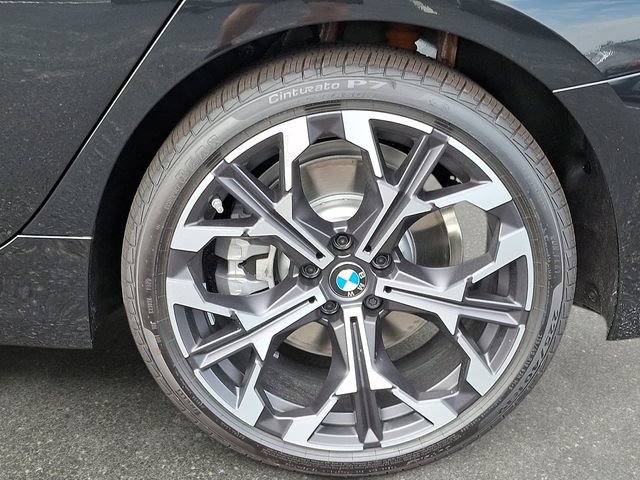 New 2026 BMW 330i xDrive Sedan w/ Premium Package AWD/4WD image 8