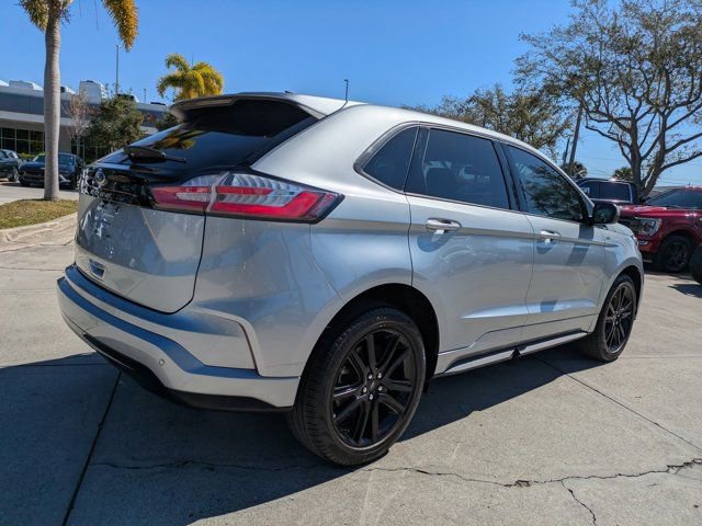 Certified 2024 Ford Edge ST-Line image 7