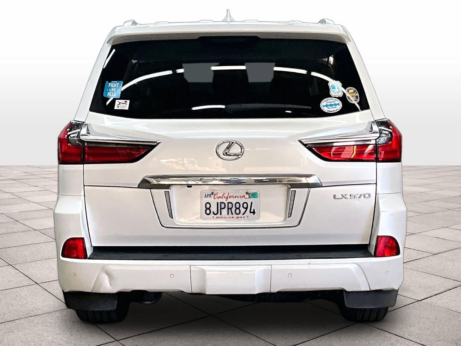 Used 2019 Lexus LX 570 4WD w/ Luxury Package image 8