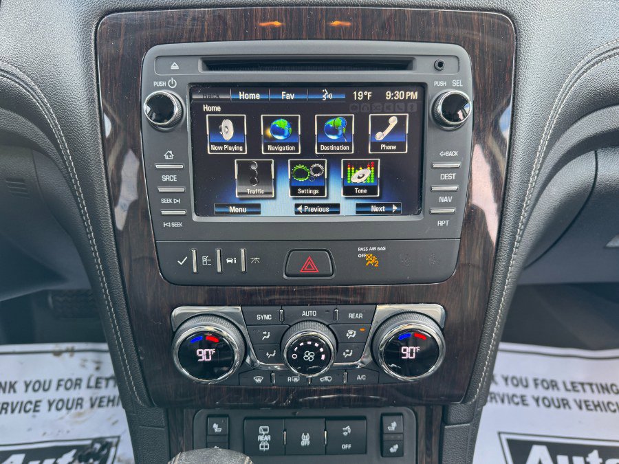 Used 2016 Chevrolet Traverse LT image 23