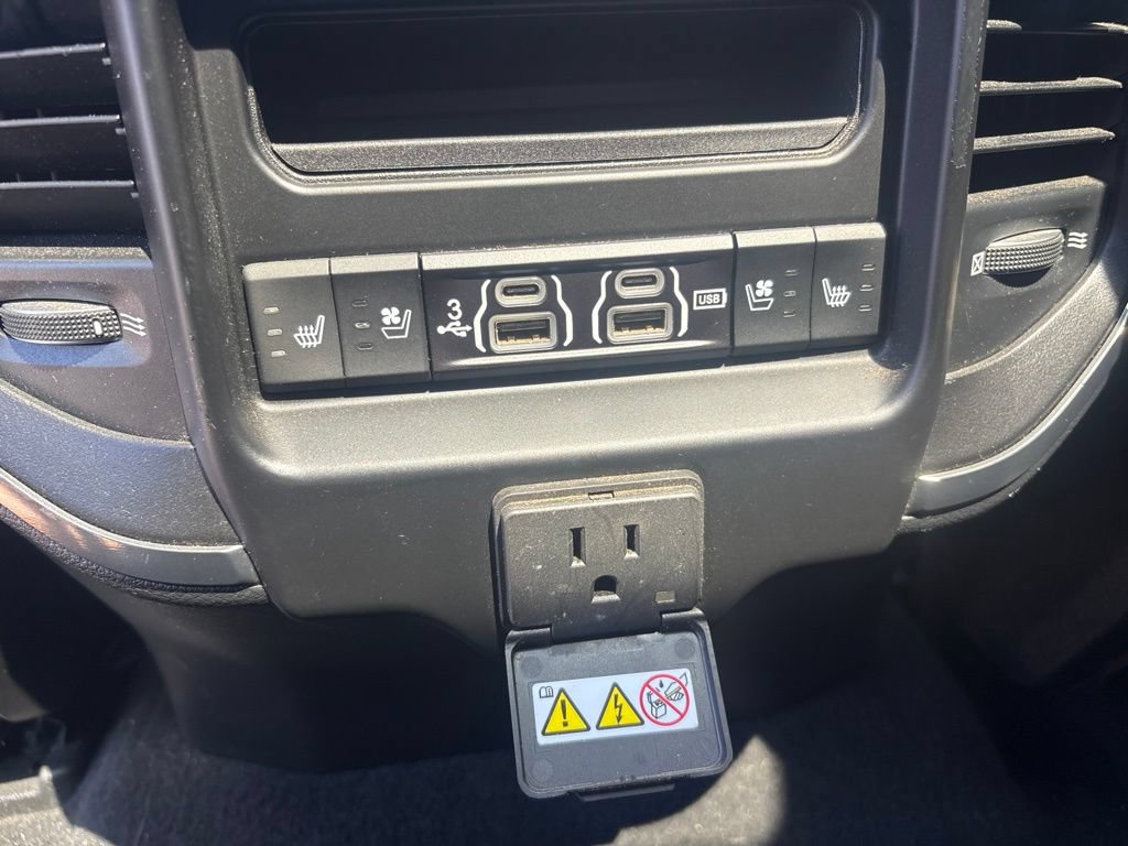 Used 2019 RAM 1500 Limited AWD/4WD image 16