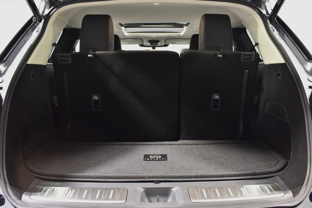 New 2026 INFINITI QX60 Luxe w/ Family Package image 29