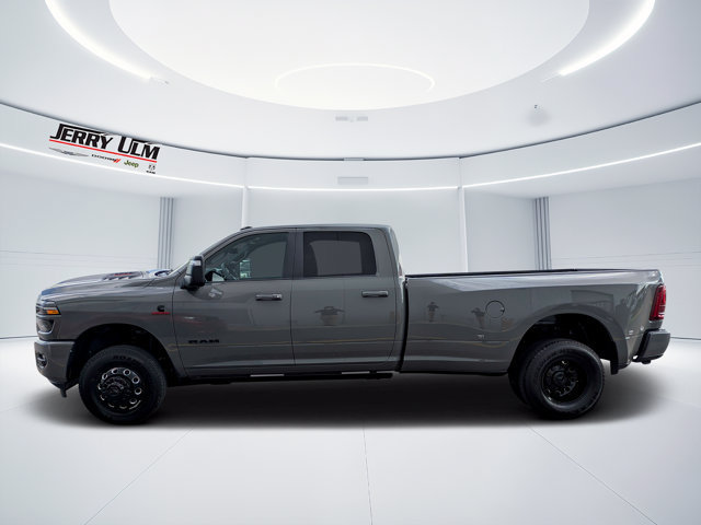 New 2026 RAM 3500 Laramie AWD/4WD image 6