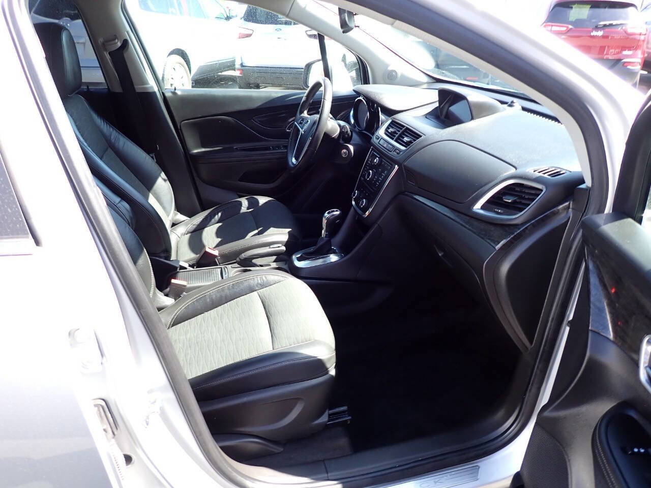 Used 2016 Buick Encore FWD image 9
