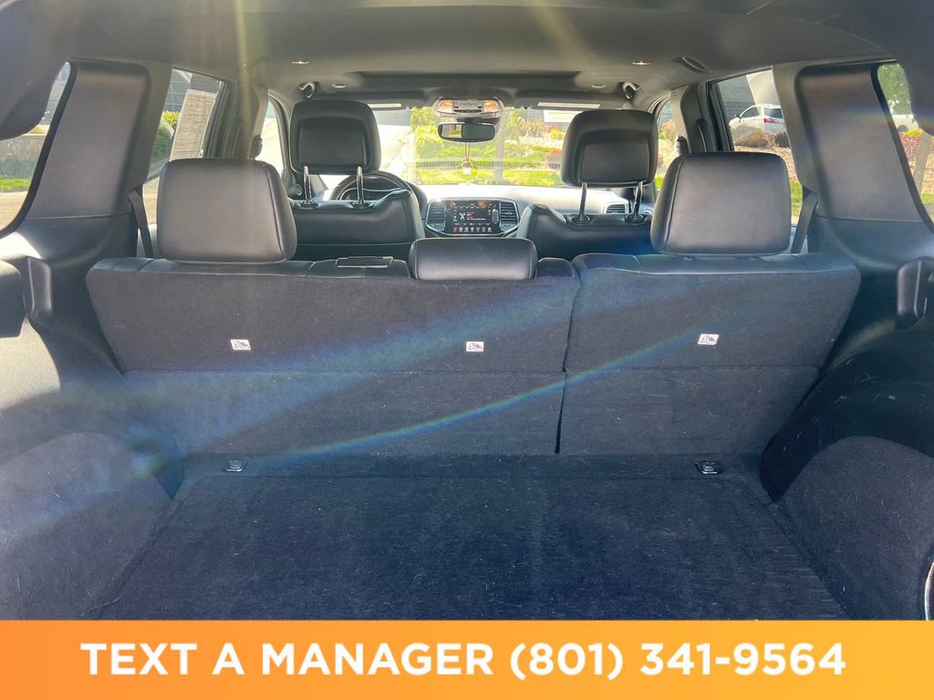 Used 2020 Jeep Grand Cherokee Altitude AWD/4WD image 11