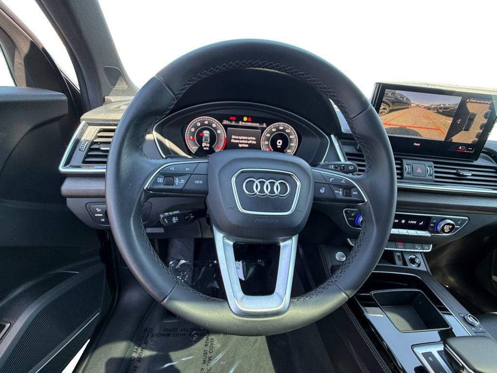Used 2023 Audi Q5 2.0T Premium Plus w/ Premium Plus Package AWD/4WD image 12