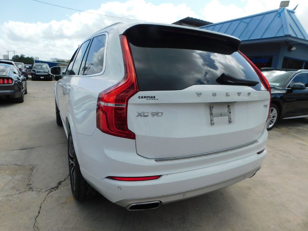 Used 2020 Volvo XC90 T5 Momentum w/ Protection Package Premier image 5