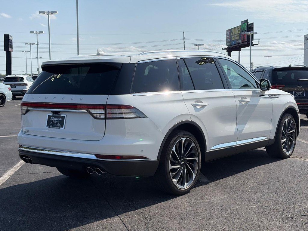 Used 2023 Lincoln Aviator Reserve w/ Equipment Group 201A AWD/4WD image 5