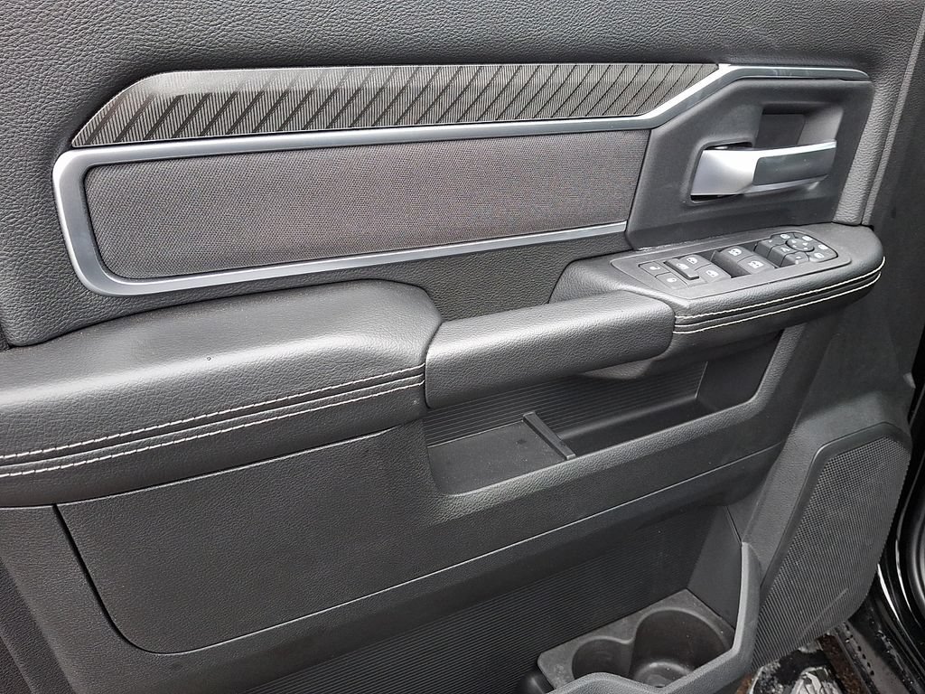 New 2026 RAM 3500 Big Horn AWD/4WD image 8
