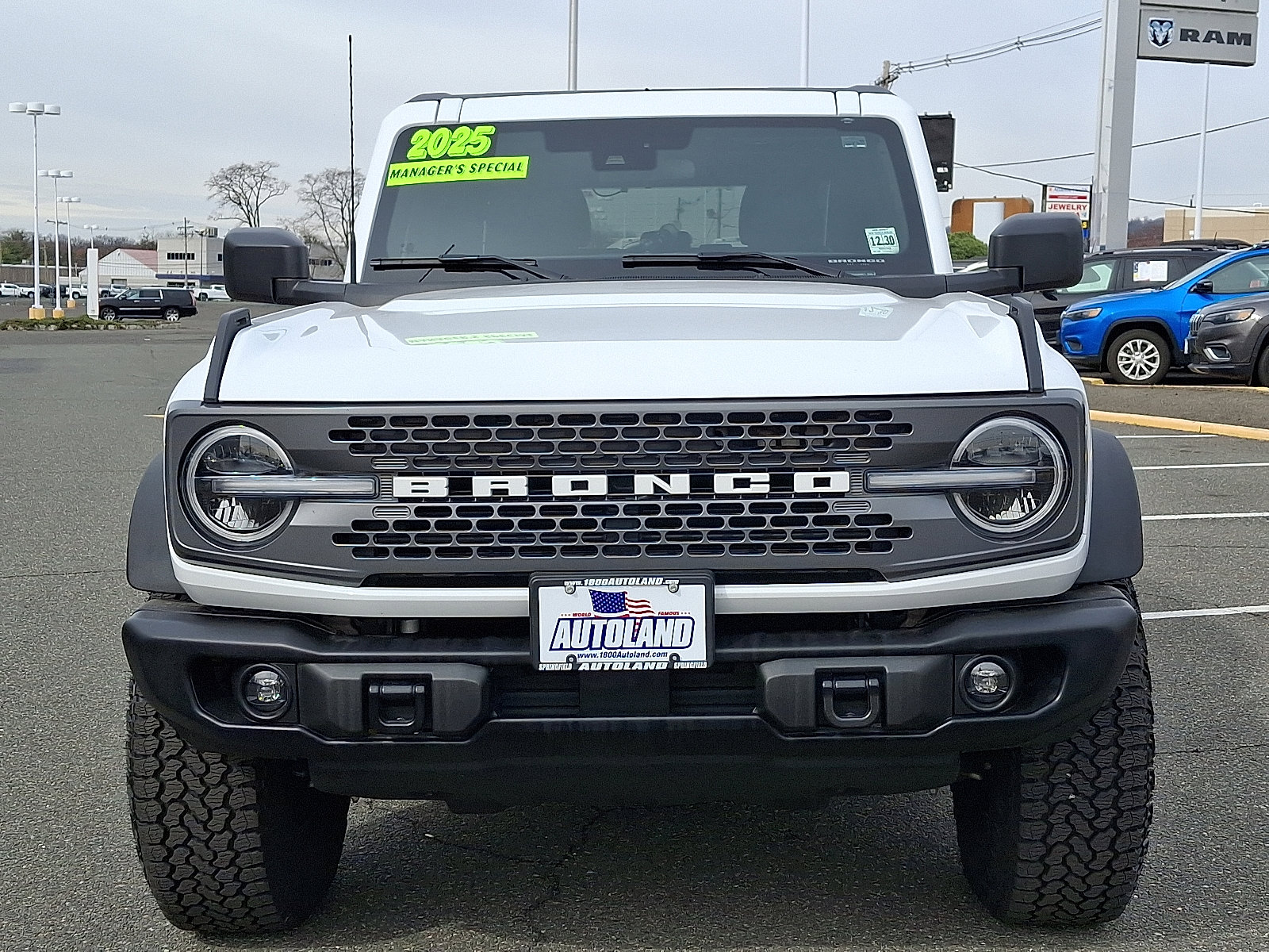 Used 2025 Ford Bronco Badlands w/ Sasquatch Package image 2