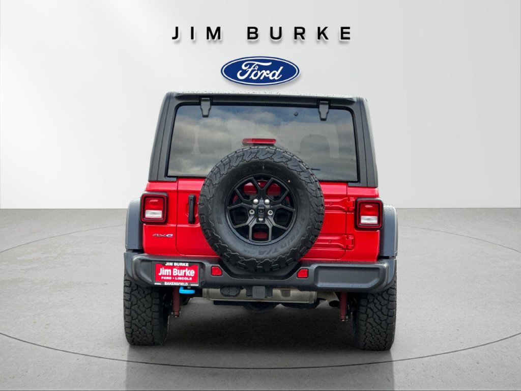 Used 2024 Jeep Wrangler Unlimited AWD/4WD image 4