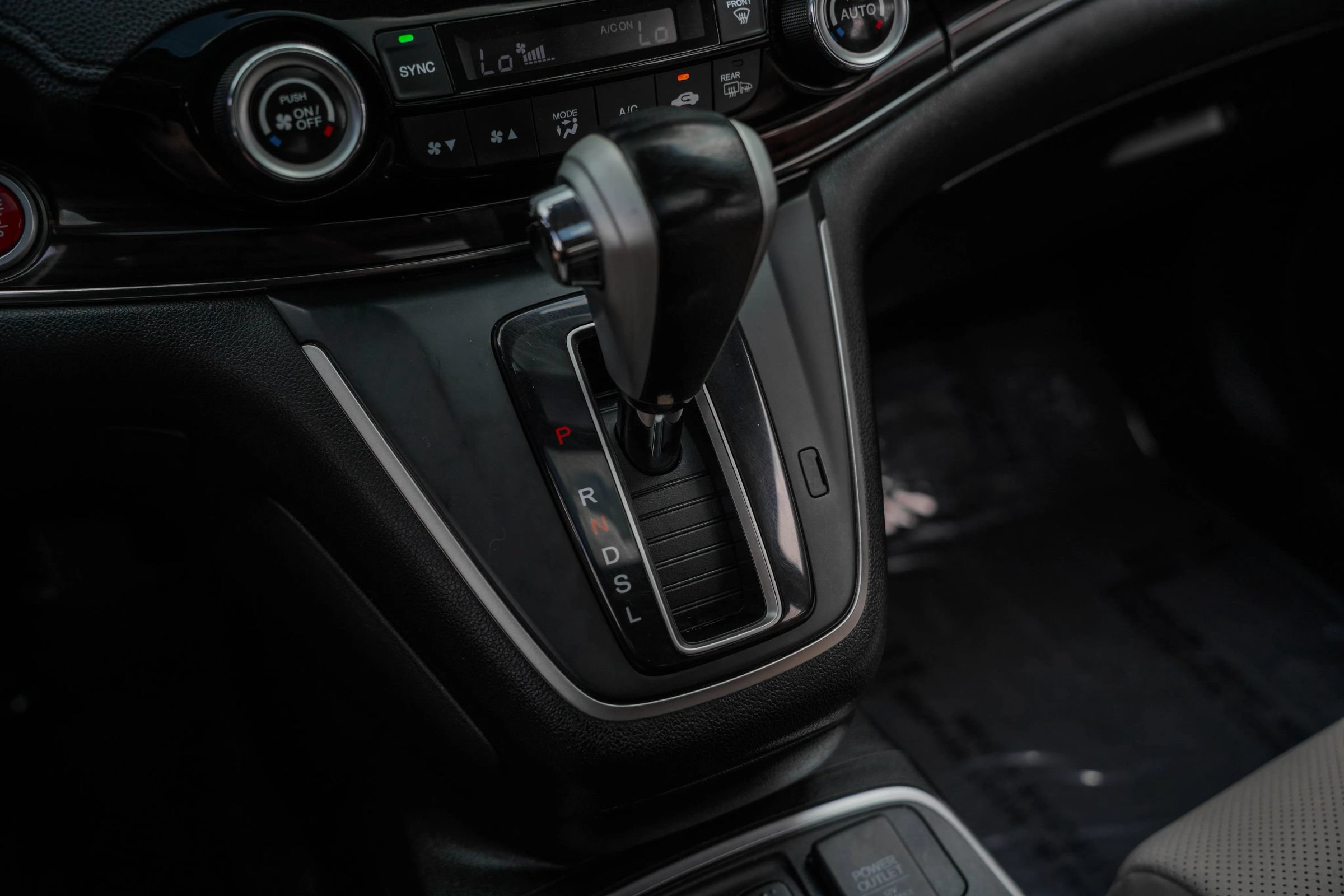 Used 2015 Honda CR-V Touring image 22