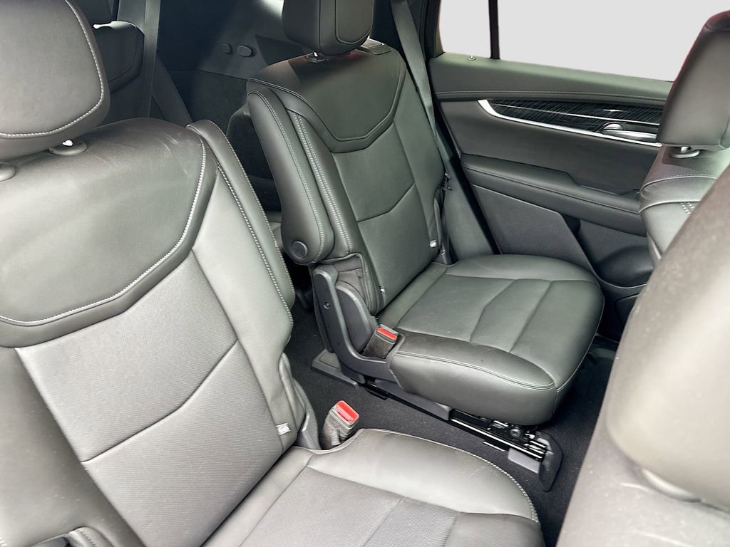Used 2021 Cadillac XT6 Premium Luxury image 29
