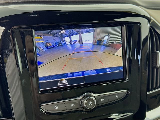 Used 2023 Chevrolet Traverse LS image 16