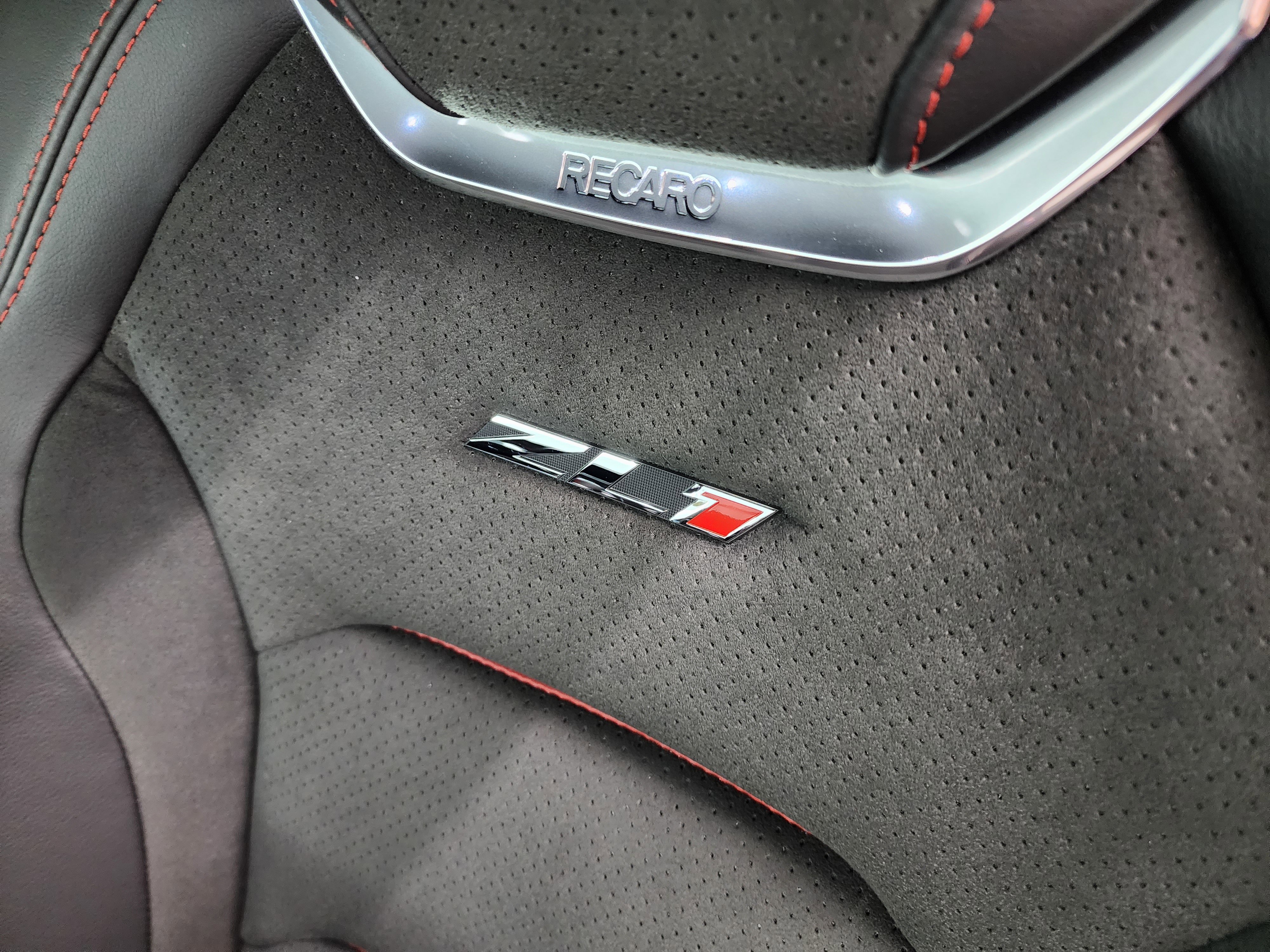 Used 2022 Chevrolet Camaro ZL1 image 39