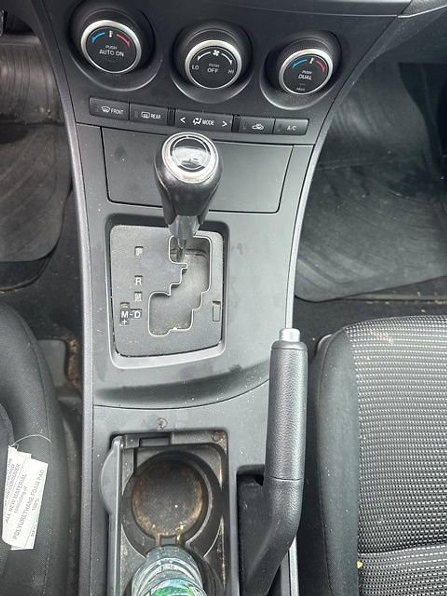 Used 2013 MAZDA MAZDA3 i Touring FWD image 13
