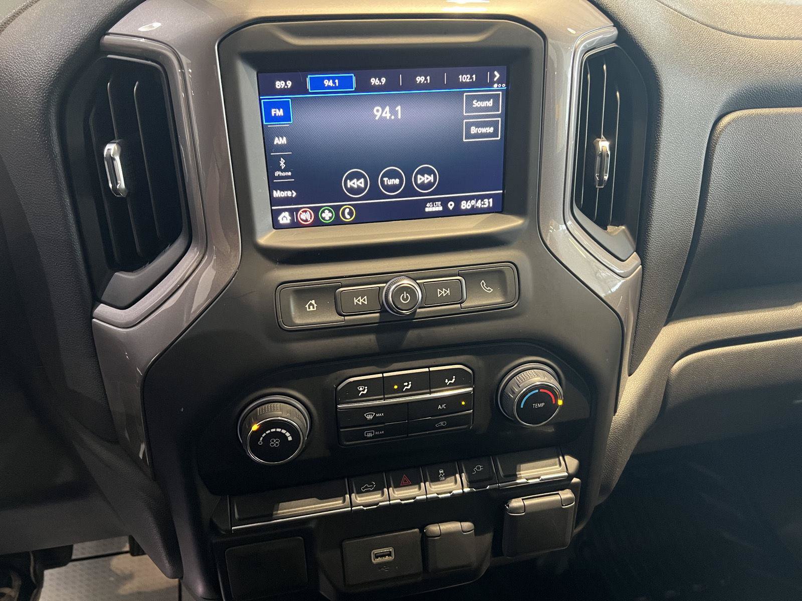 Used 2020 Chevrolet Silverado 1500 W/T w/ WT Value Package AWD/4WD image 18