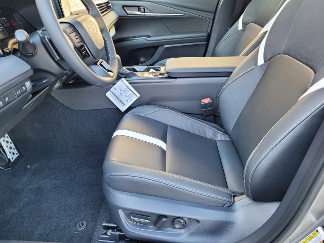 New 2026 Toyota Camry SE w/ Convenience Package FWD image 9