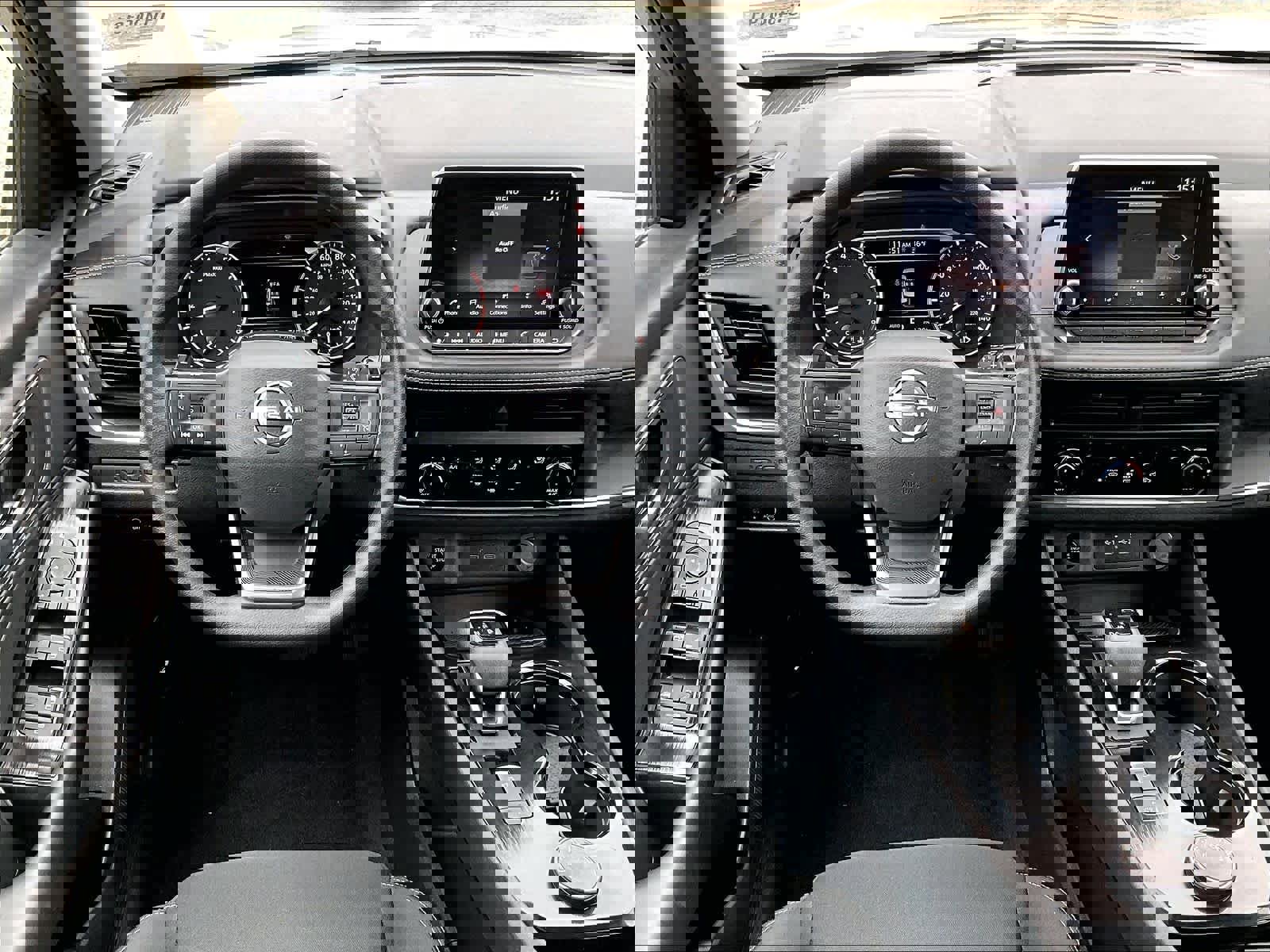 Used 2025 Nissan Rogue S image 17