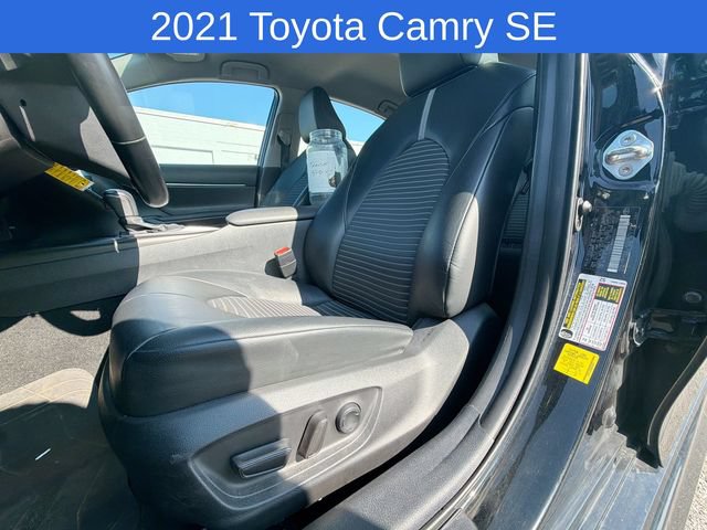 Used 2021 Toyota Camry SE FWD image 13