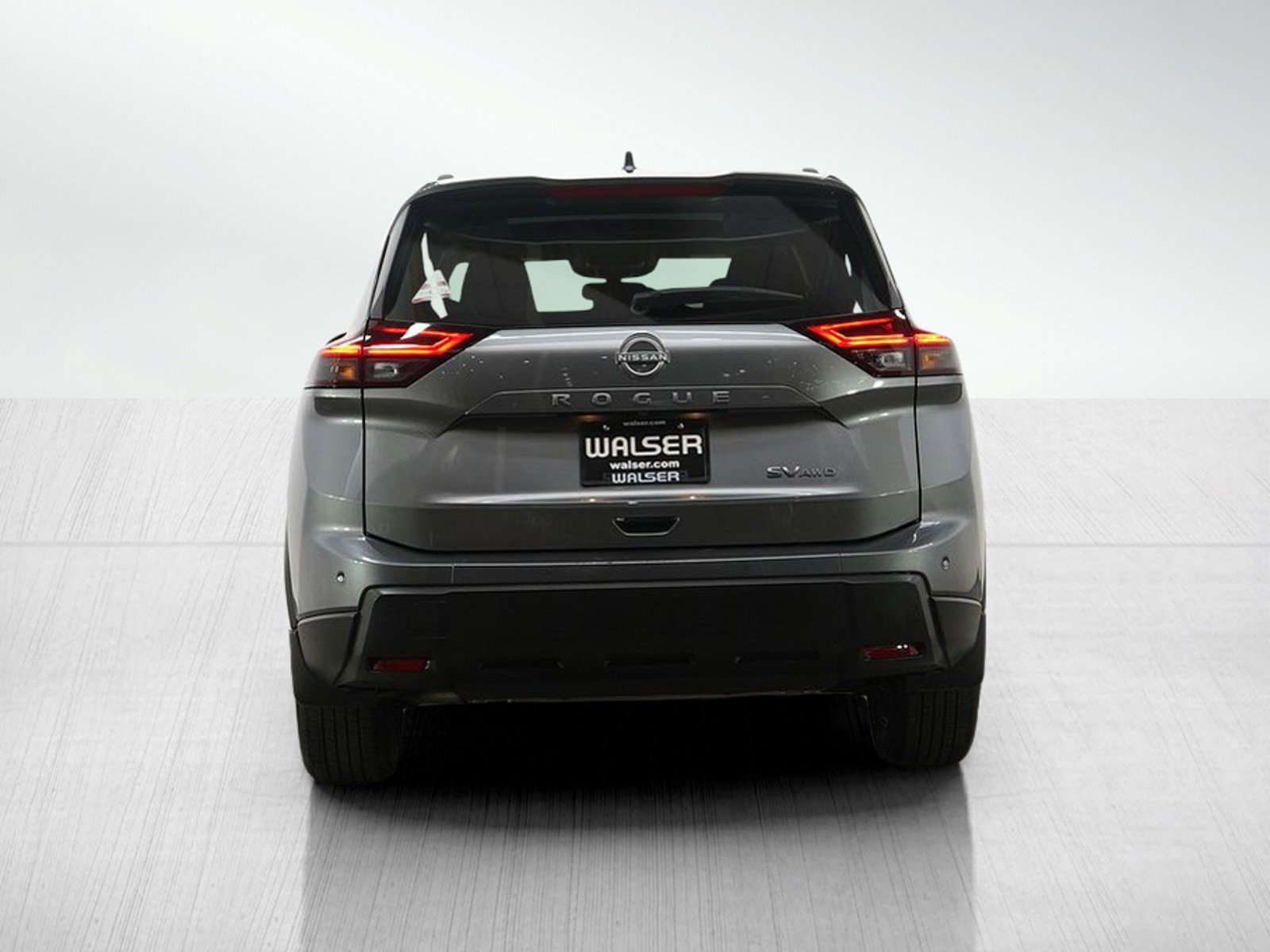 Used 2024 Nissan Rogue SV w/ SV Premium Package image 4