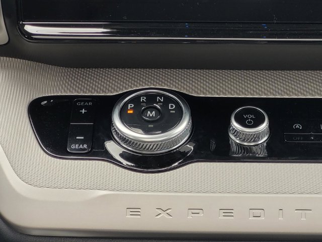 New 2026 Ford Expedition Active RWD image 16