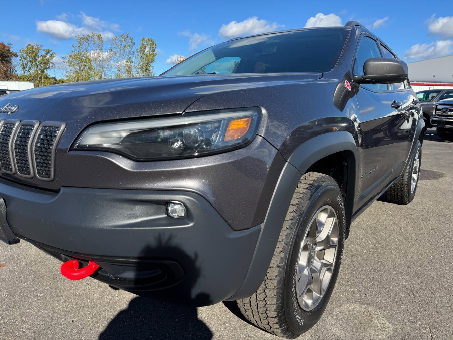 Used 2020 Jeep Cherokee Trailhawk image 9