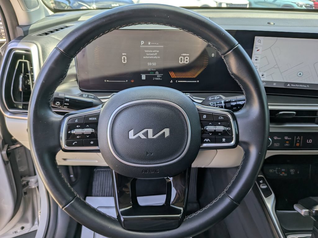 Certified 2025 Kia Sorento S w/ Panoramic Sunroof Package FWD image 30