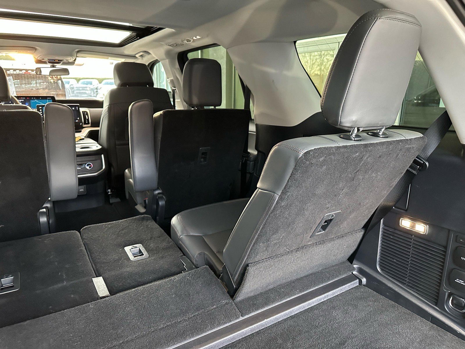 Certified 2025 Ford Expedition Active RWD image 28