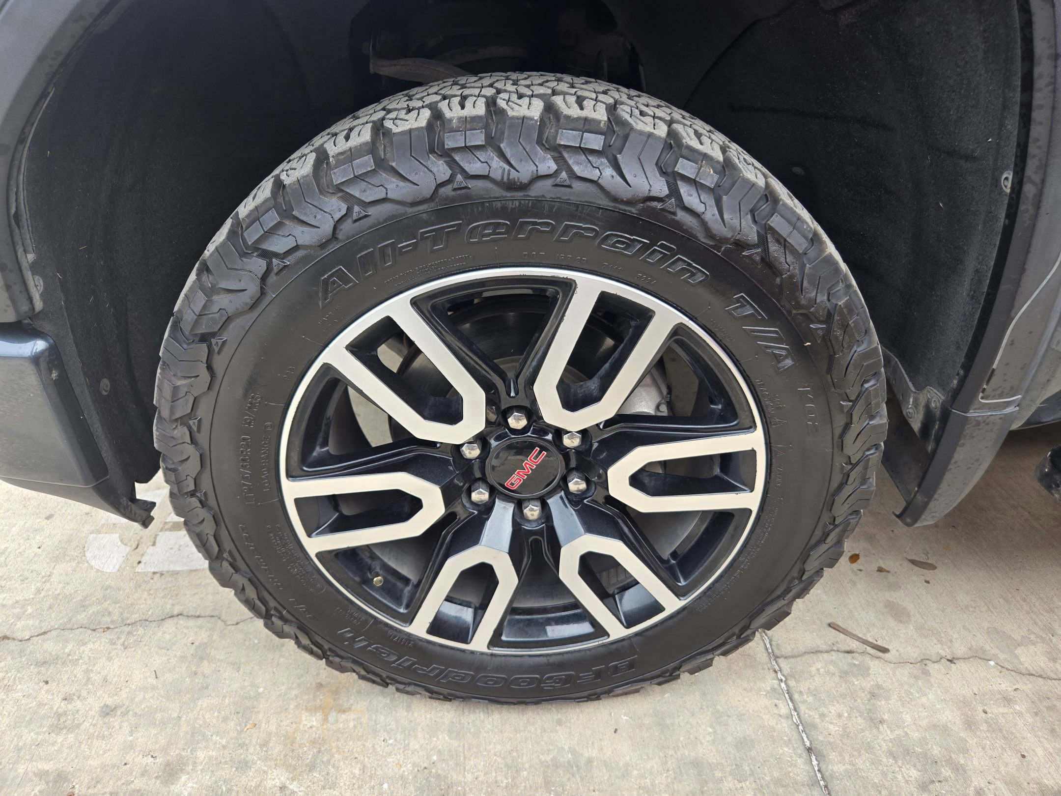 Used 2019 GMC Sierra 1500 AT4 w/ AT4 Premium Package AWD/4WD image 10
