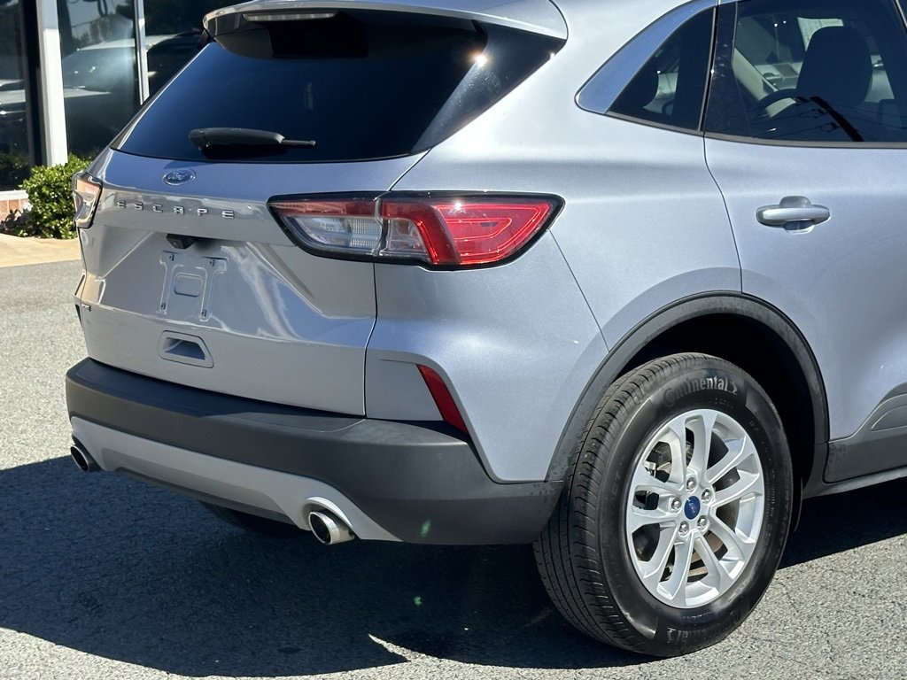 Used 2022 Ford Escape SE image 35