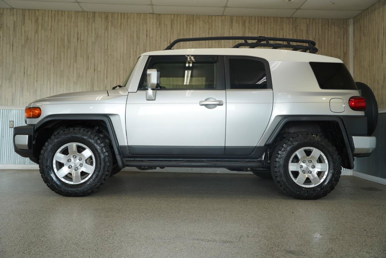 Used 2008 Toyota FJ Cruiser 4WD image 5