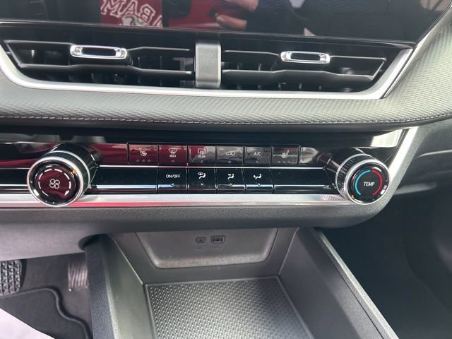 New 2026 Chevrolet Equinox LT w/ LPO, Floor Liner Package image 24