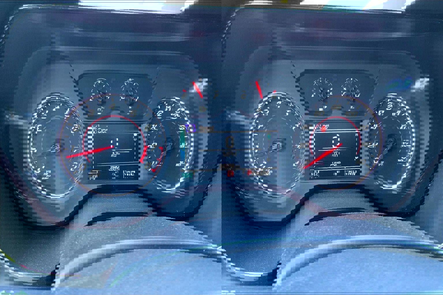 Used 2018 Chevrolet Camaro LT w/ Technology Package RWD image 18