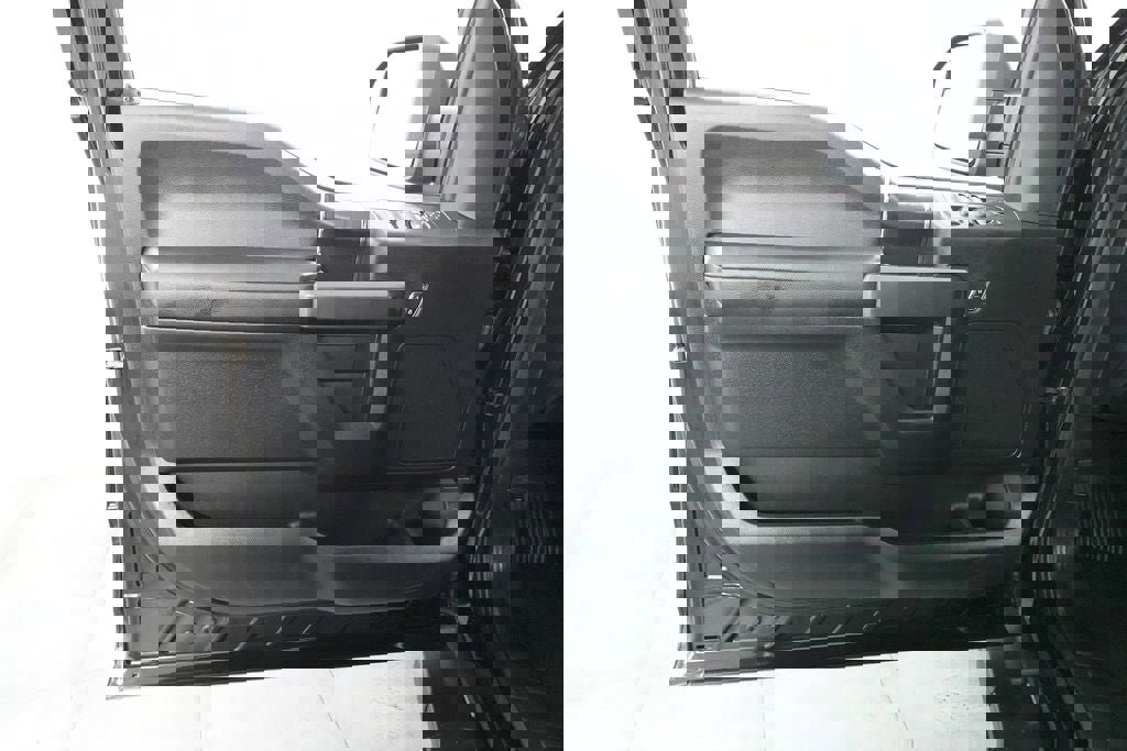 Used 2020 Ford F150 XLT w/ Equipment Group 302A Luxury AWD/4WD image 21