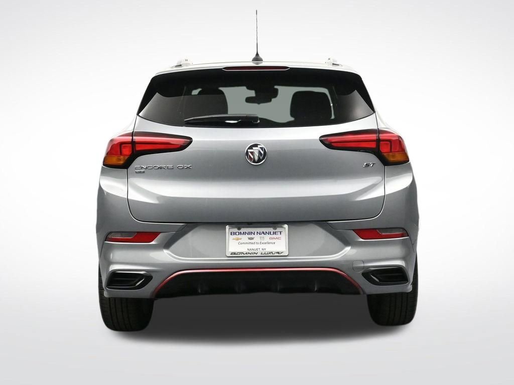 Used 2023 Buick Encore GX Select w/ Sport Touring Package AWD/4WD image 4