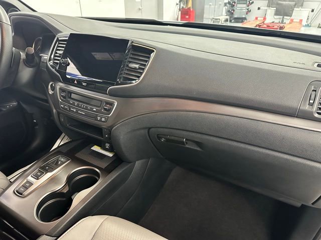 Used 2023 Honda Passport EX-L image 18