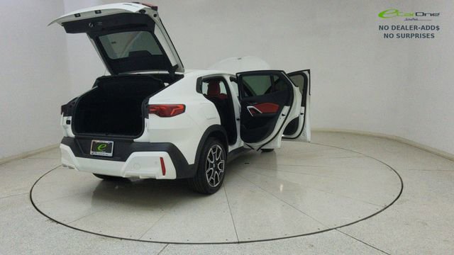 Used 2025 BMW X2 xDrive28i AWD/4WD image 75