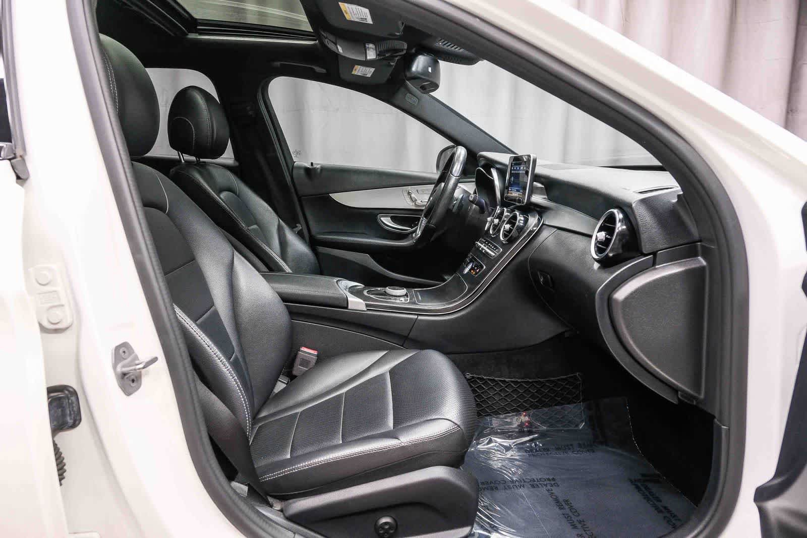 Used 2018 Mercedes-Benz C 300 Sedan image 24