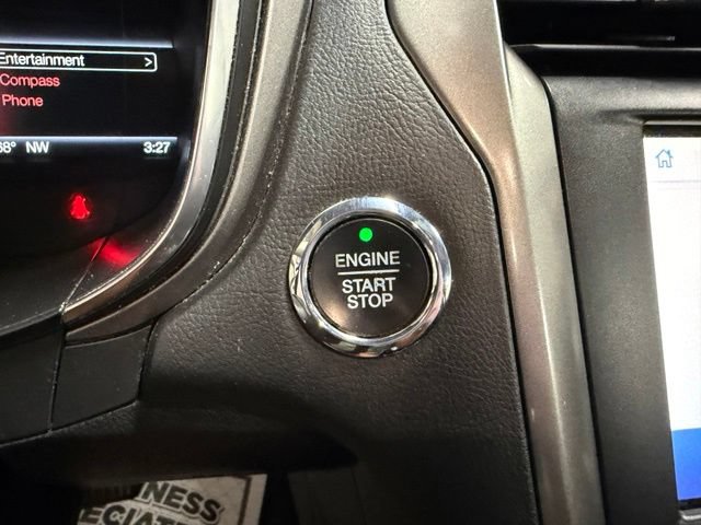 Used 2020 Ford Fusion SE FWD image 36