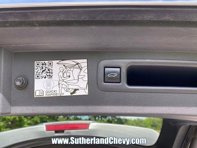 Used 2024 Toyota Highlander XLE AWD/4WD image 43